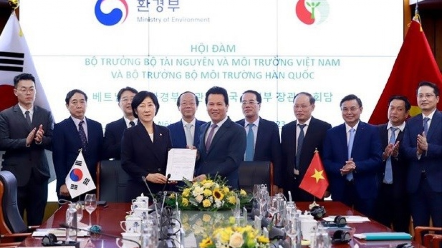 Vietnam, RoK eye broader environment co-operation